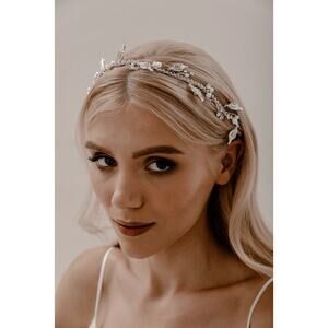 ✨ Women’s Formal Tiara Hair Accessory
